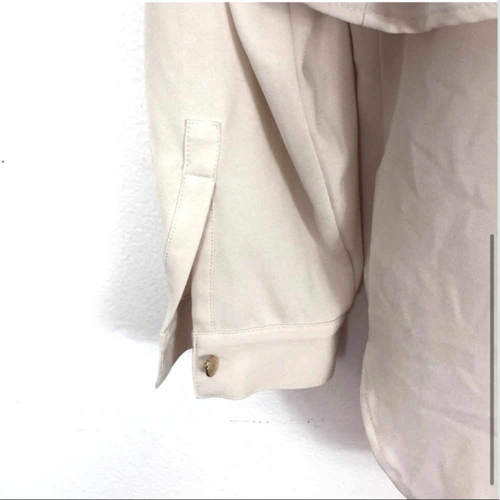 Susan Graver cream button up blouse size 16 - Picture 4 of 4